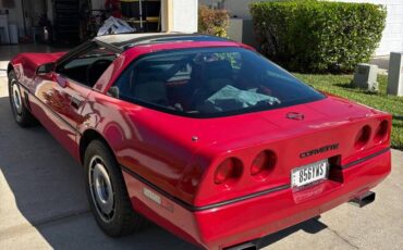 Chevy-corvette-1985-red-1