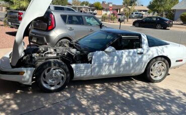 Chevy-corvette-1994-white-2
