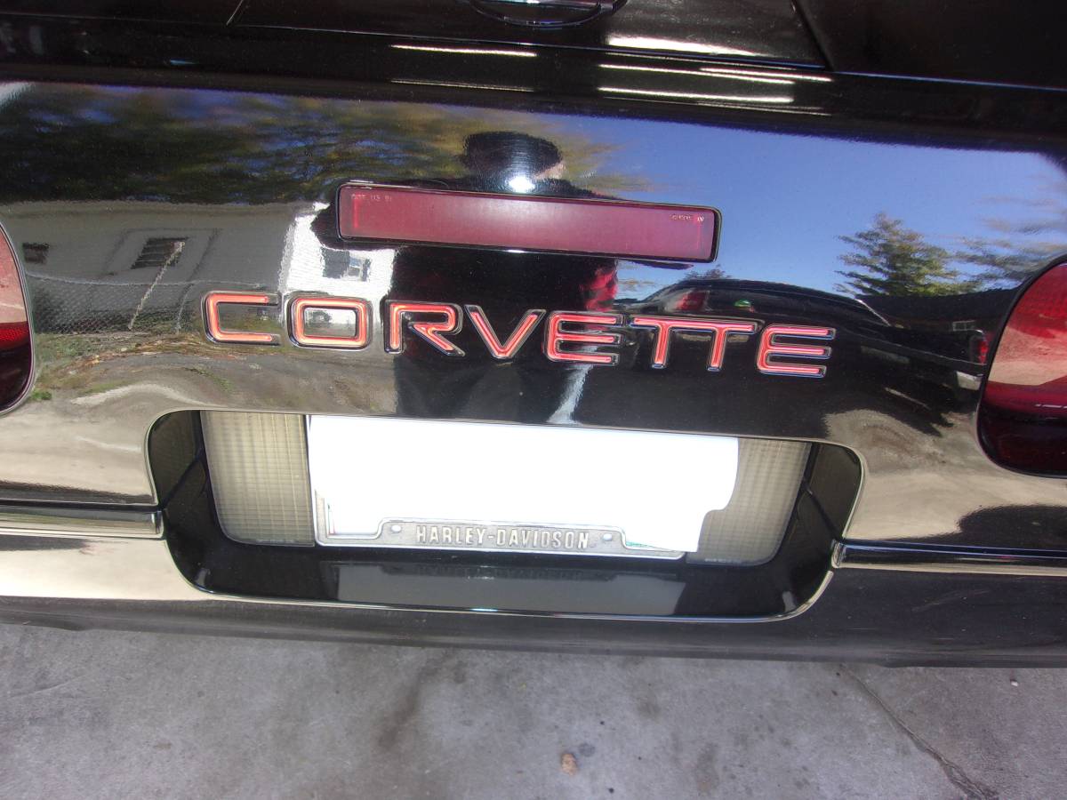 Chevy-corvette-1995-black-6
