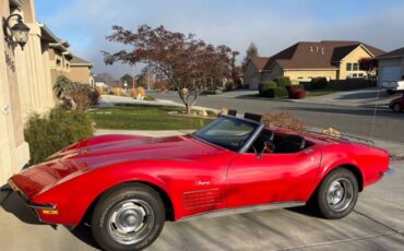 Chevy-corvette-convertible-1972