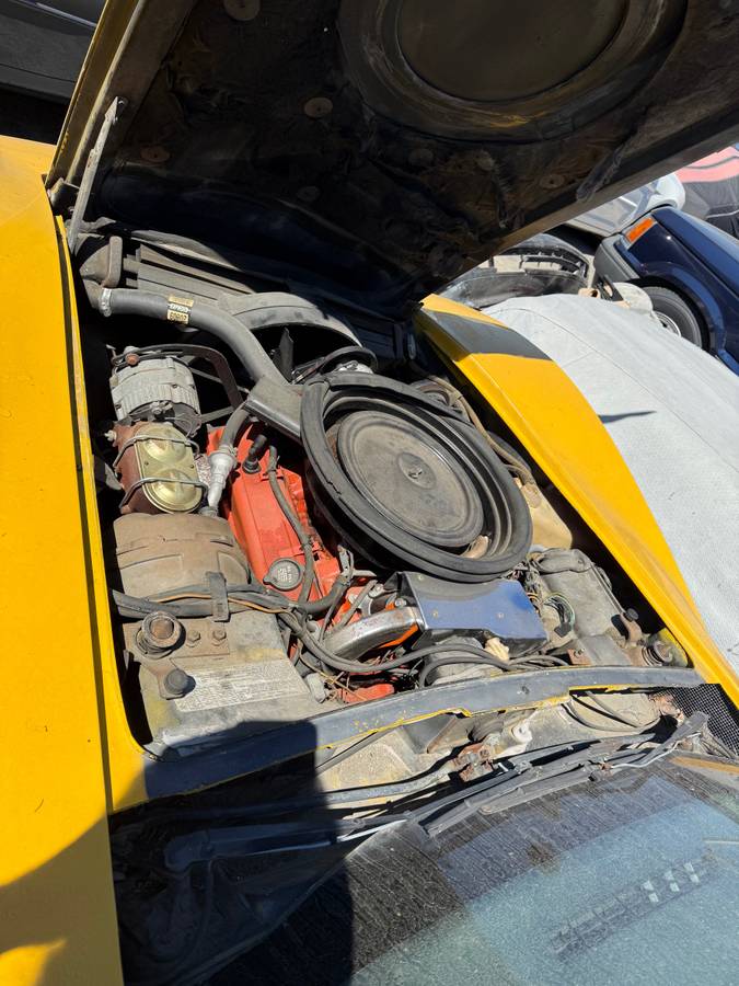 Chevy-corvette-coupe-1973-4