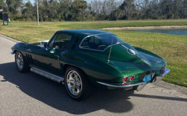 Chevy-corvette-stingray-coupe-1965-green-2