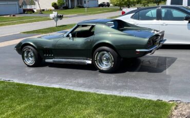 Chevy-corvette-stingray-coupe-1969-green-1