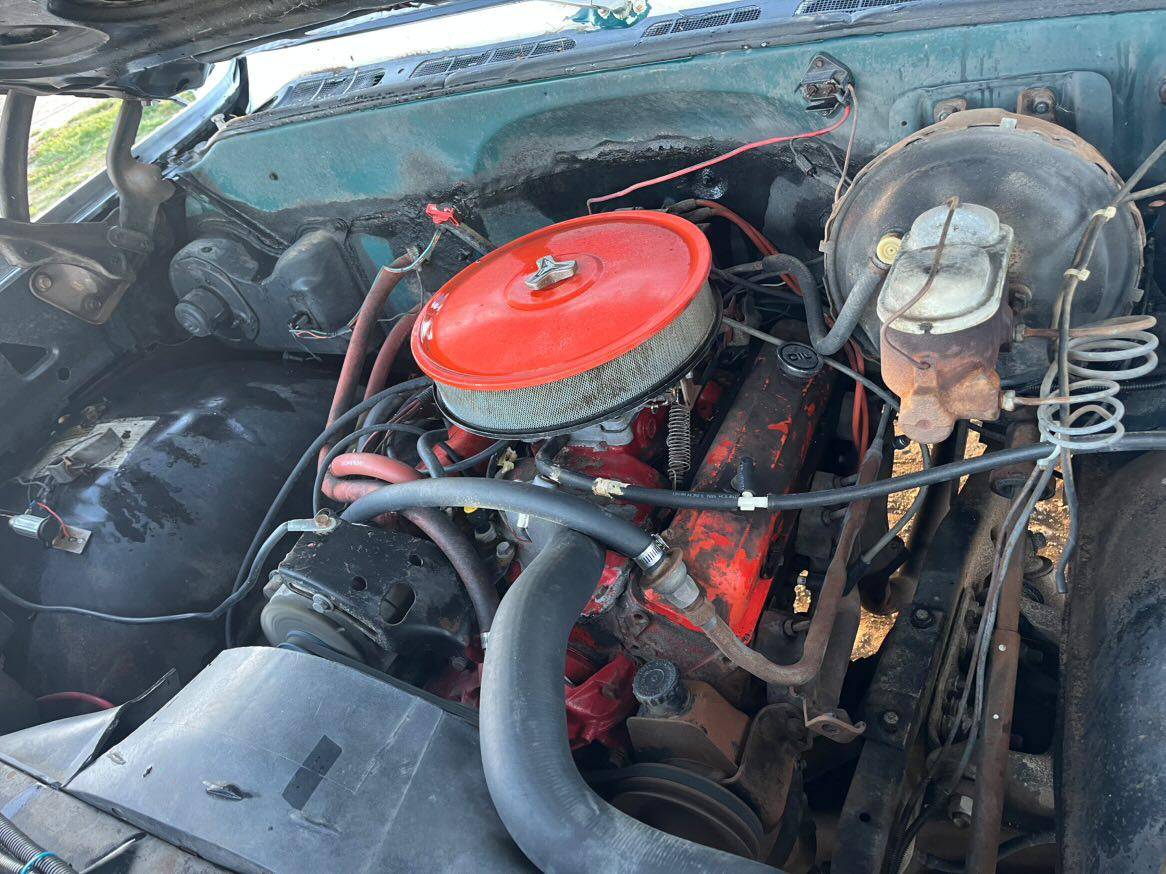 Chevy-custom-deluxe-1977-12