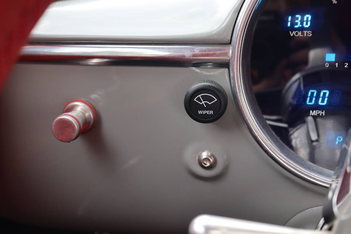 Chevy-deluxe-1950-29