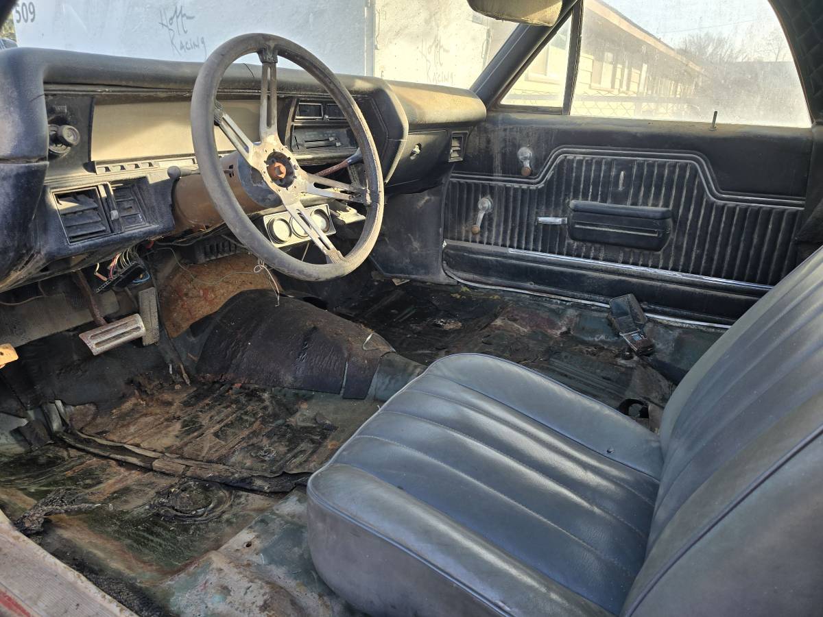 Chevy-elcamino-1972-custom-14