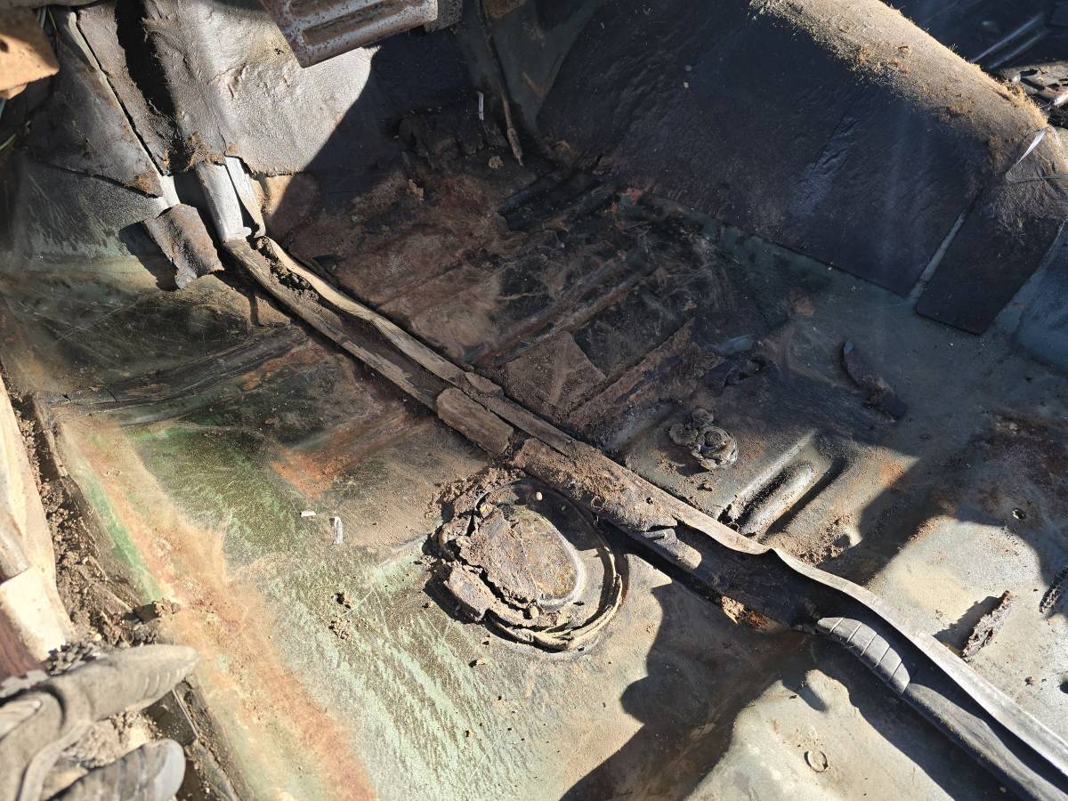 Chevy-elcamino-1972-custom-16