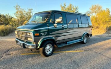 Chevy-express-2500-cargo-van-1995-custom-1