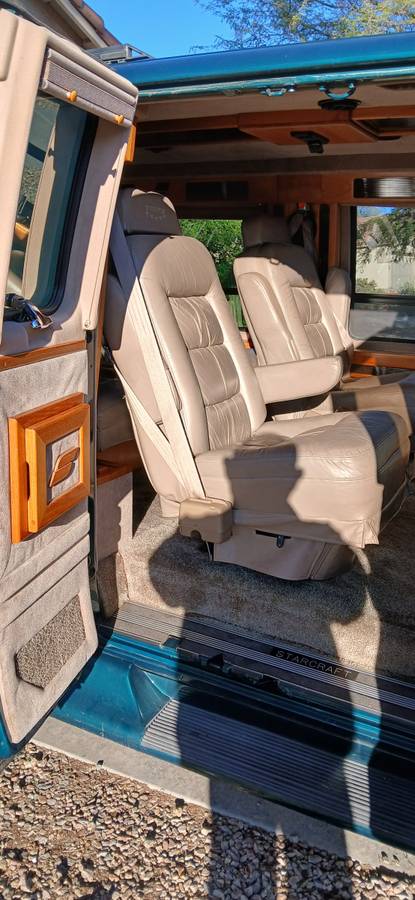 Chevy-express-2500-cargo-van-1995-custom-12