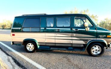 Chevy-express-2500-cargo-van-1995-custom-3