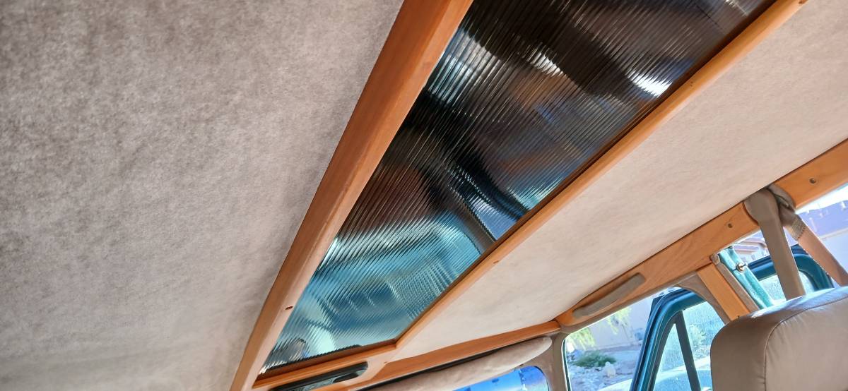 Chevy-express-2500-cargo-van-1995-custom-7