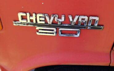 Chevy-g-30-1987-red-9