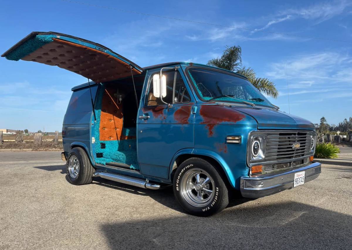 Chevy-g10-1979-blue-10