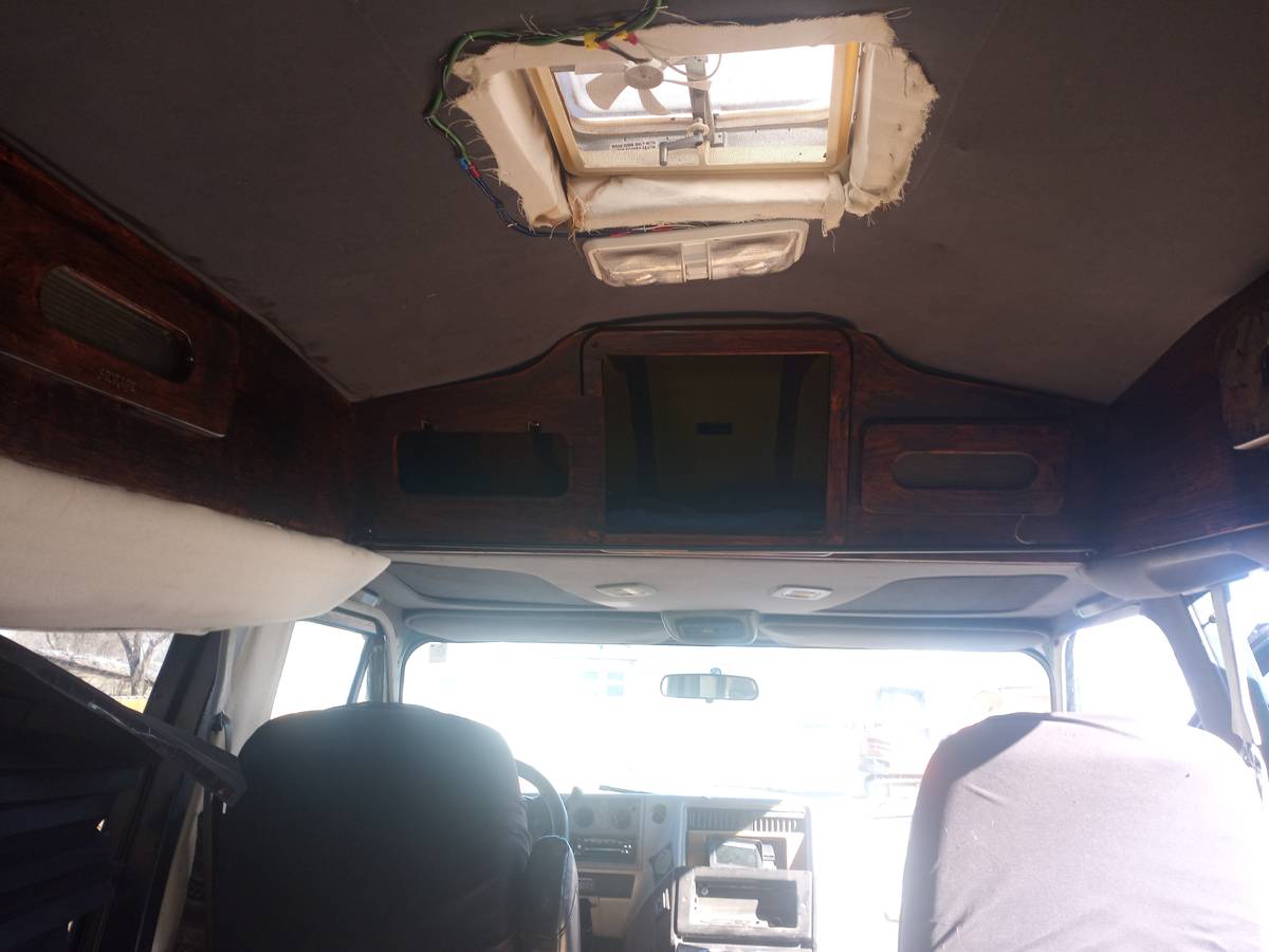 Chevy-g20-mark-iii-1995-blue-11