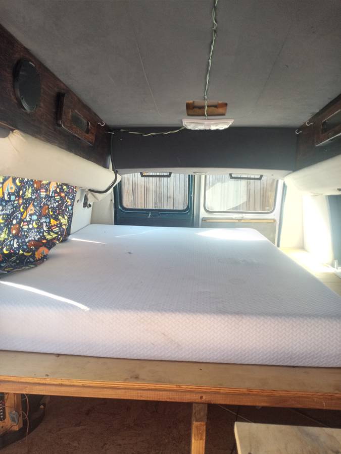 Chevy-g20-mark-iii-1995-blue-17