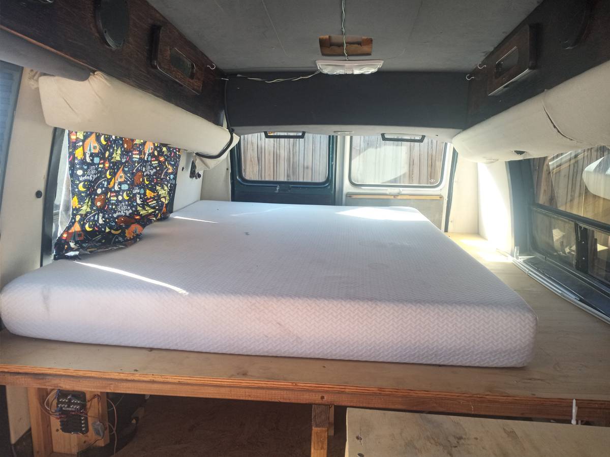 Chevy-g20-mark-iii-1995-blue-18