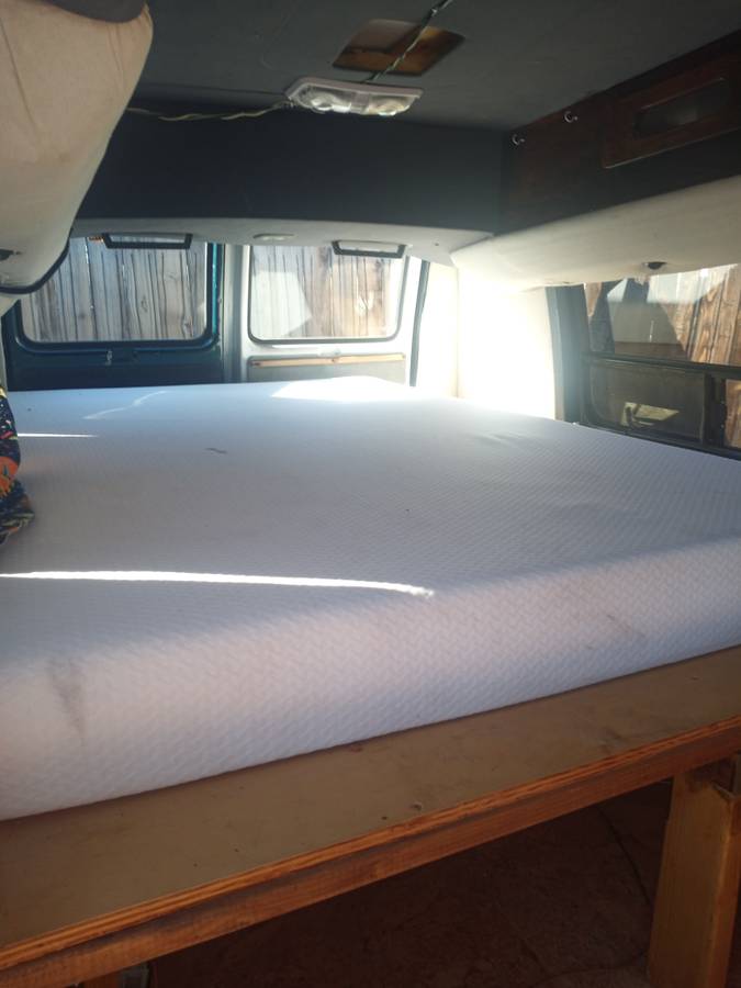 Chevy-g20-mark-iii-1995-blue-23