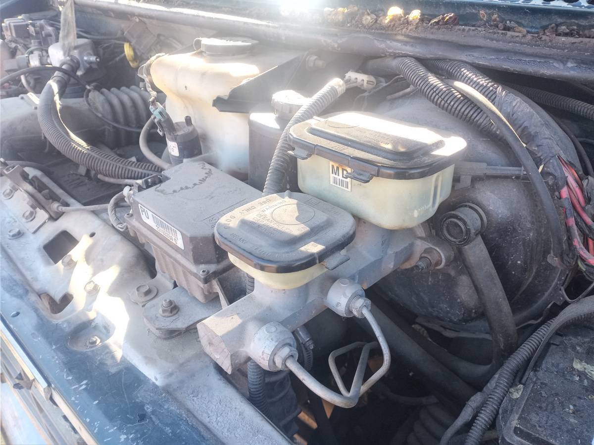 Chevy-g20-mark-iii-1995-blue-3