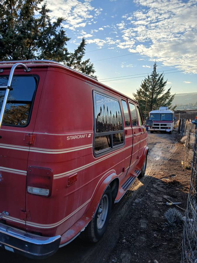 Chevy-g20-sportvan-1988-red-1