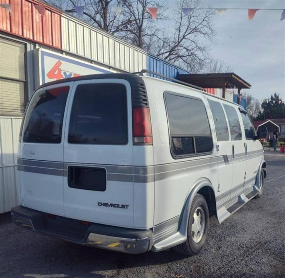 Chevy-g20-van-1996-7