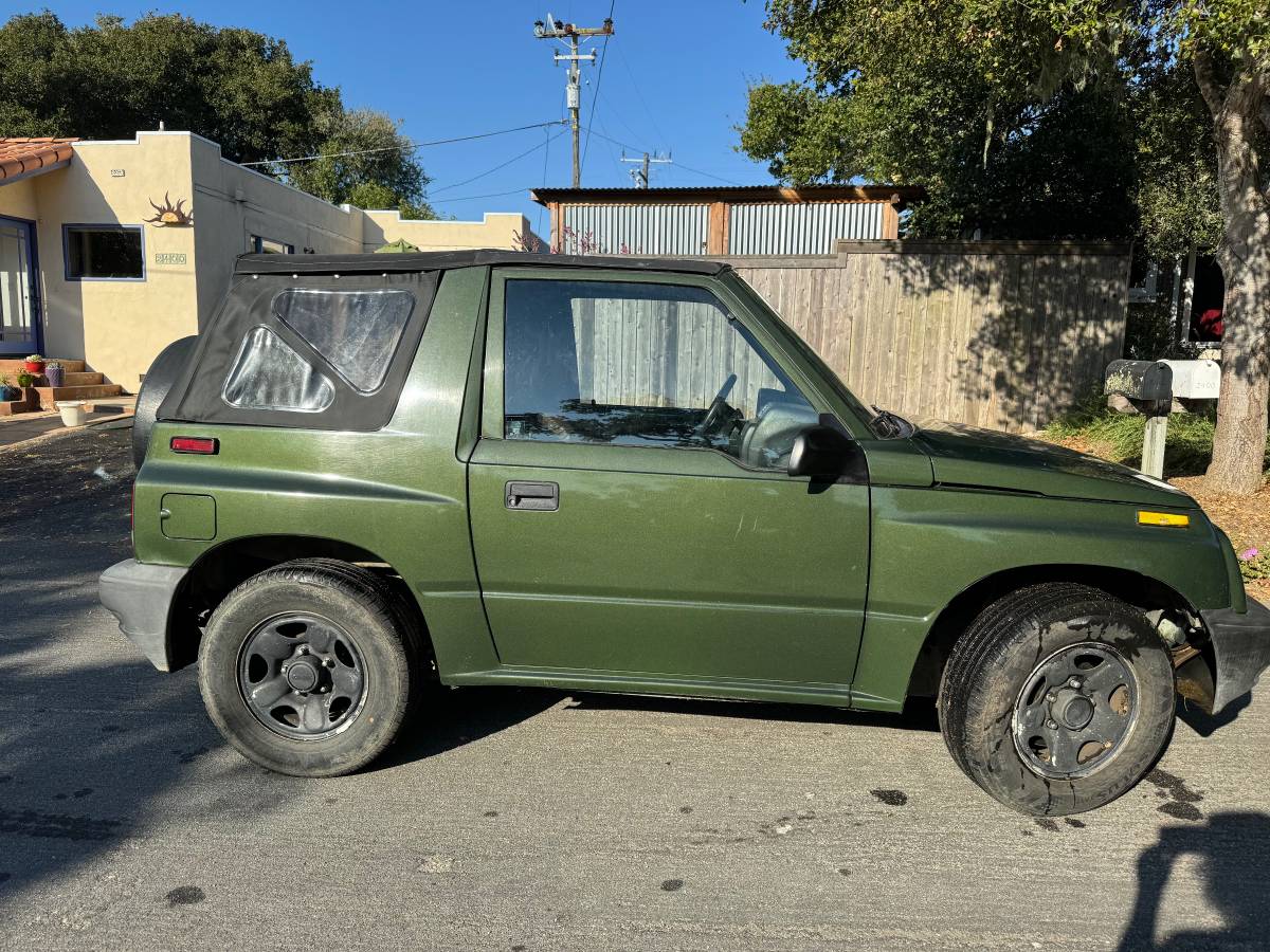 Chevy-geo-tracker-1996-green-3
