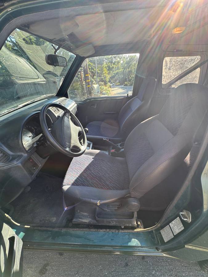 Chevy-geo-tracker-1996-green-8