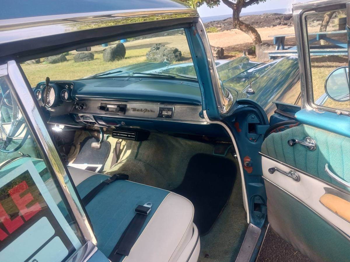 Chevy-hardtop-4dr-bel-air-1957-blue-4