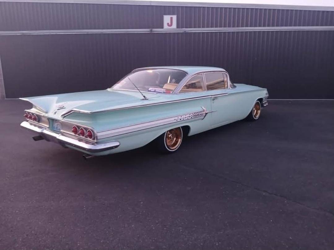 Chevy-impala-1960-4