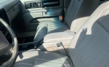 Chevy-impala-ss-1995-black-4