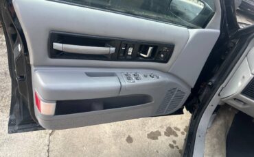 Chevy-impala-ss-1995-black-6