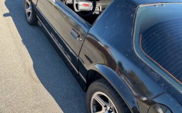 Chevy-iroc-z28-1987-black-2