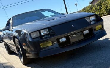 Chevy-iroc-z28-1987-black