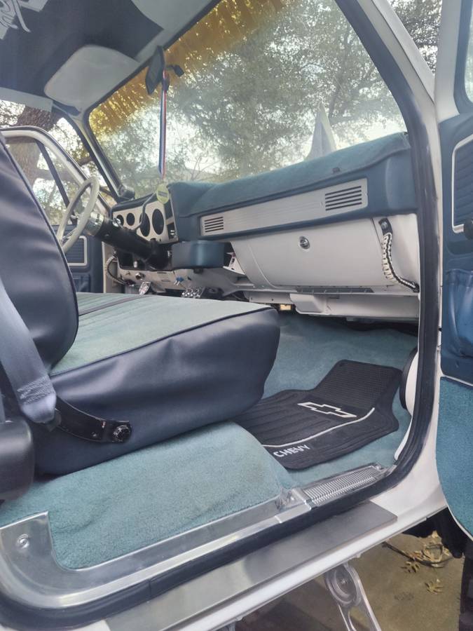 Chevy-k10-4x4-1978-white-17