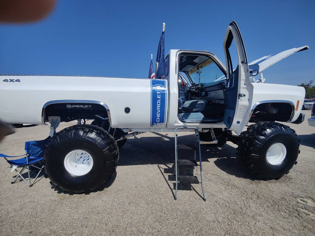 Chevy-k10-4x4-1978-white-2