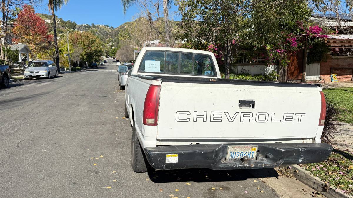 Chevy-k1500-1989-white-1