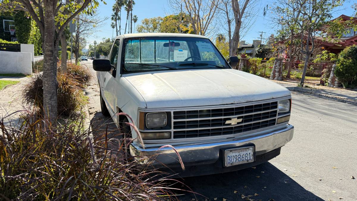 Chevy-k1500-1989-white-2