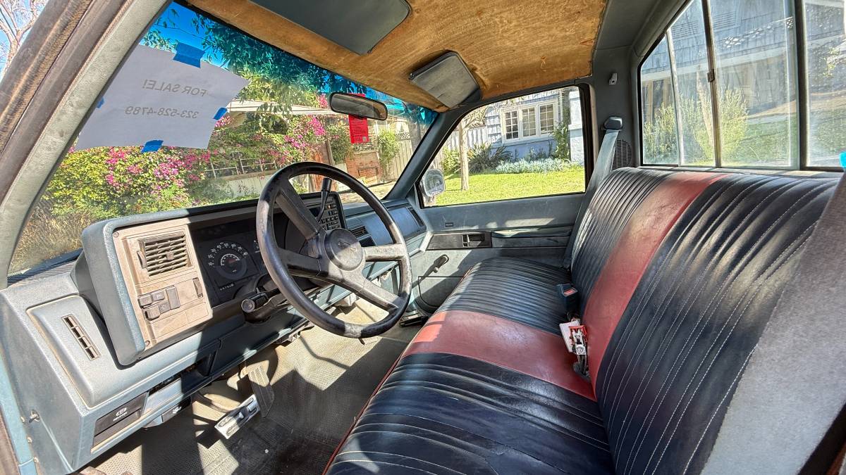 Chevy-k1500-1989-white-3