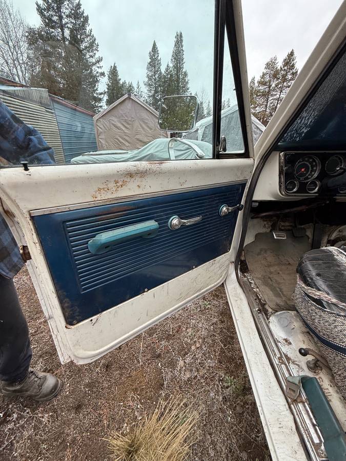 Chevy-k20-1968-white-1