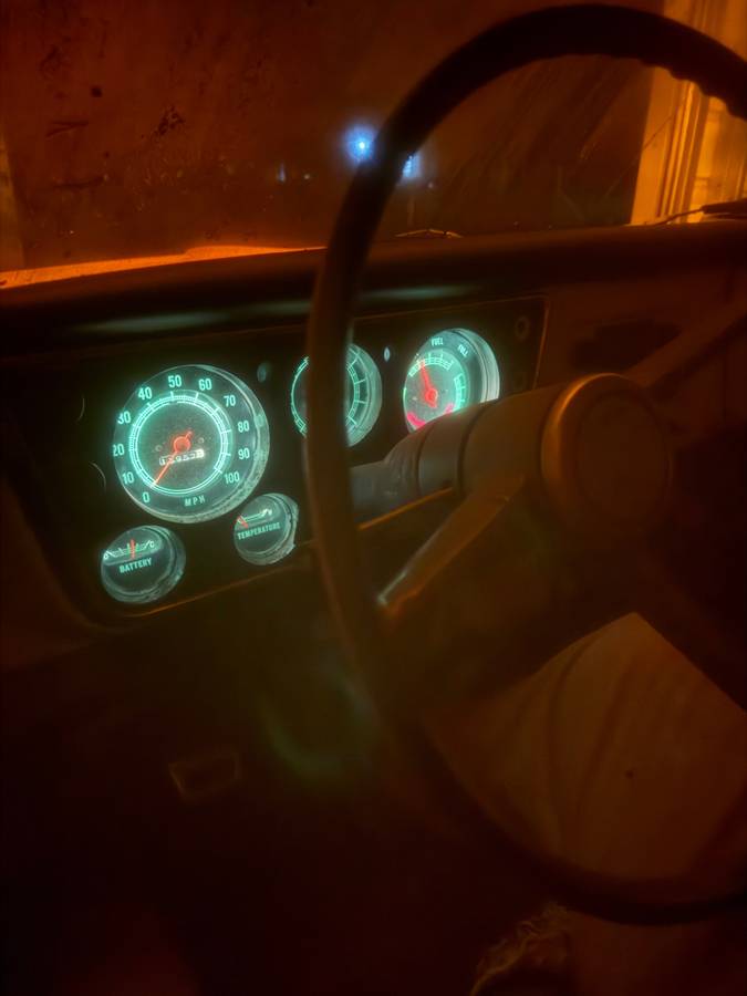 Chevy-k20-1968-white-10