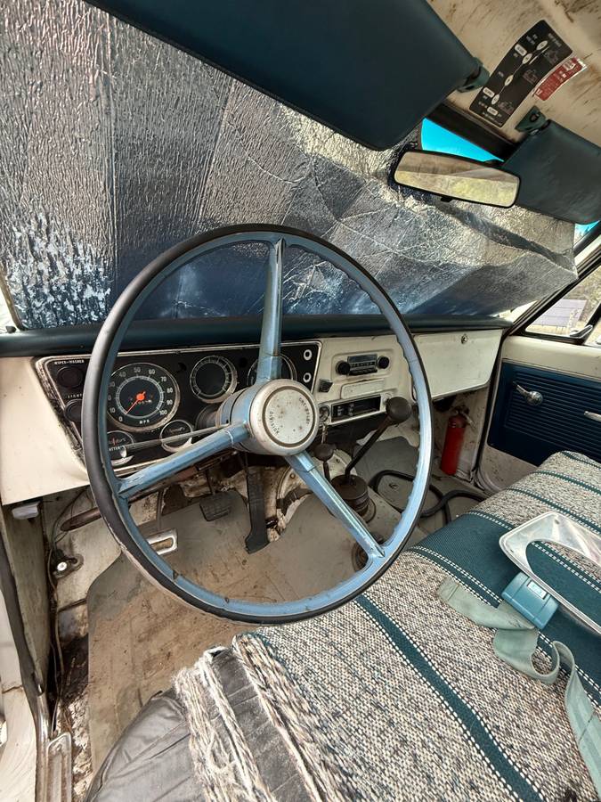 Chevy-k20-1968-white-2