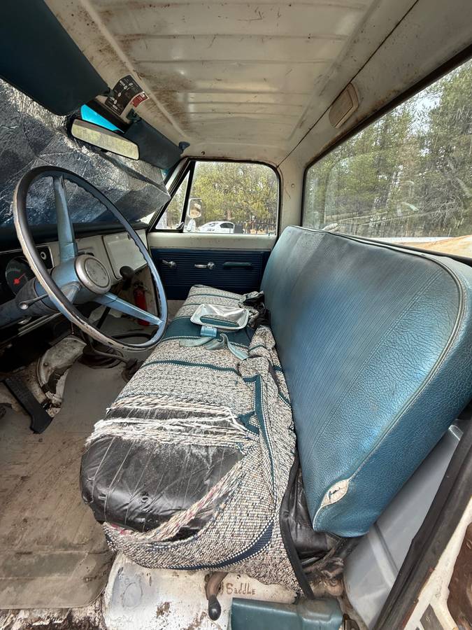 Chevy-k20-1968-white-5