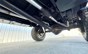 Chevy-k20-1973-white-12