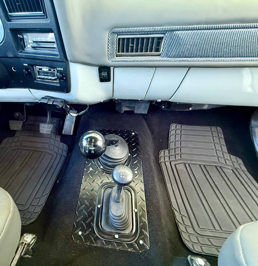 Chevy-k20-1973-white-13