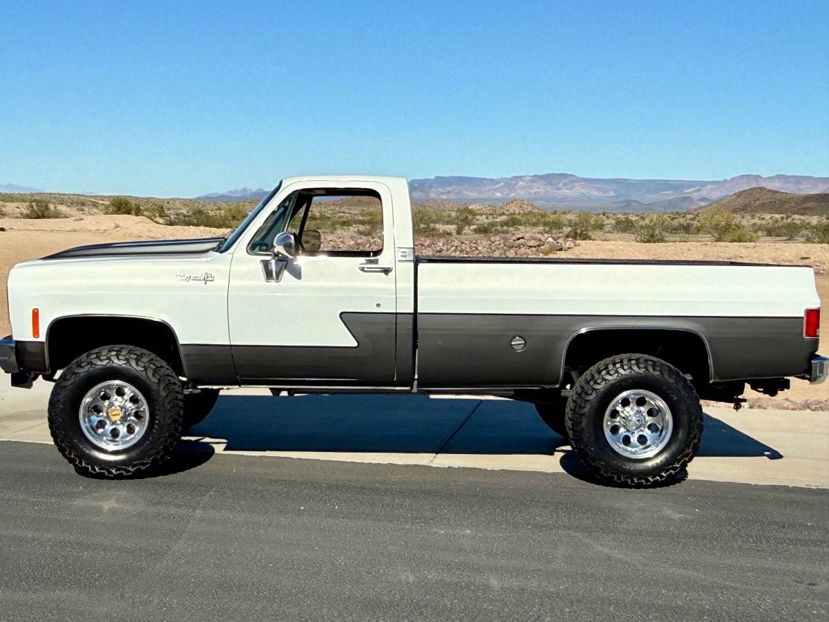 Chevy-k20-1973-white-6