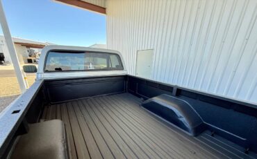 Chevy-k20-1973-white-8