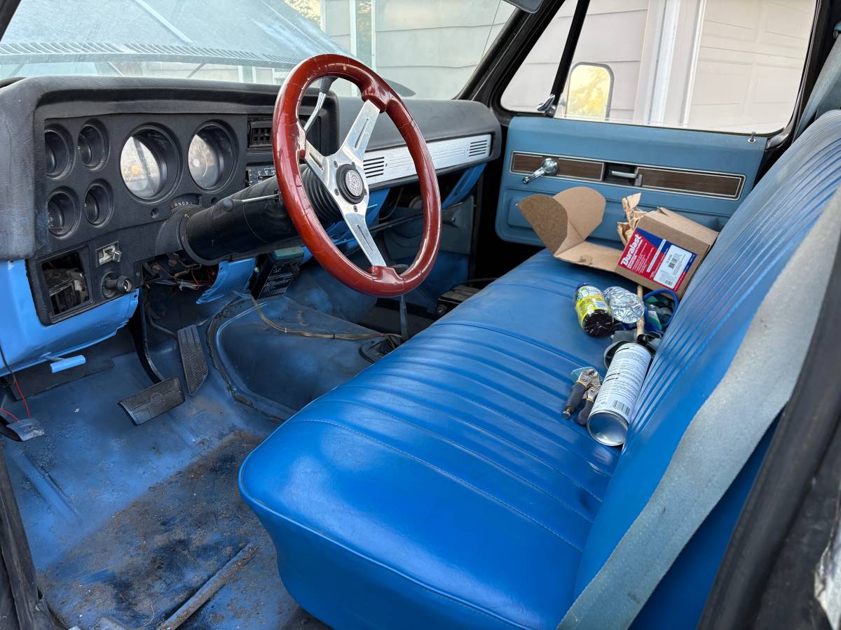 Chevy-k20-1976-black-7