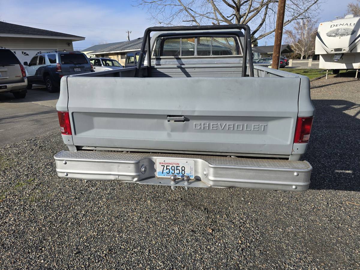 Chevy-k20-1984-custom-1