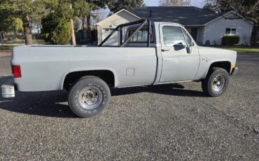 Chevy-k20-1984-custom-6