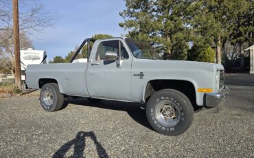 Chevy-k20-1984-custom-9