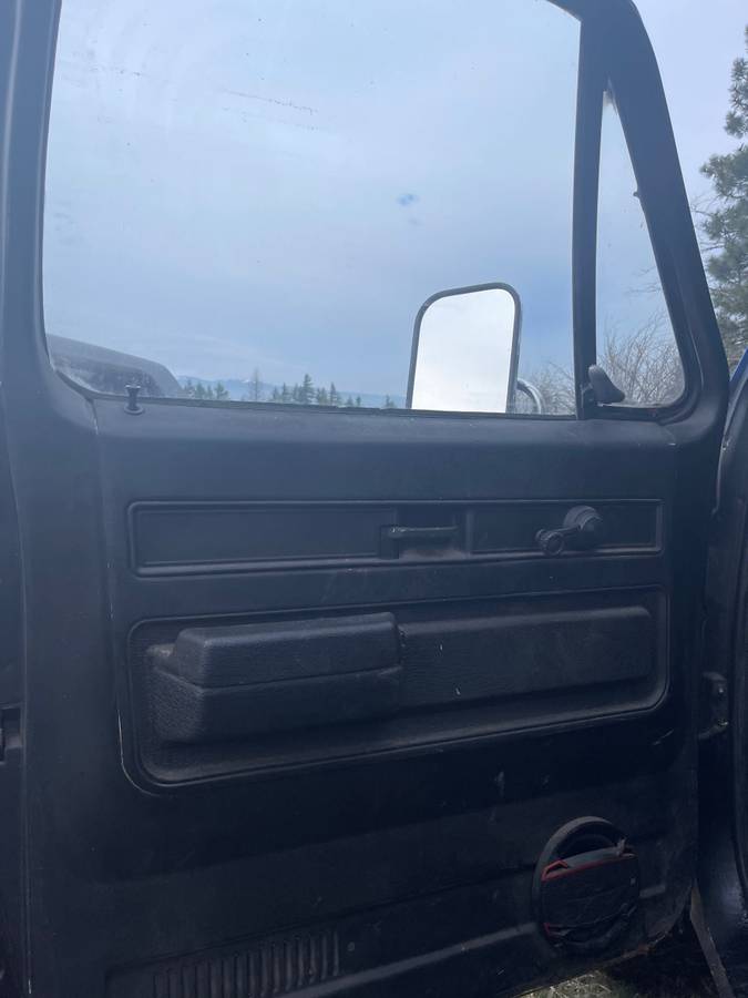 Chevy-k20-4x4-2500-camper-special-1976-1